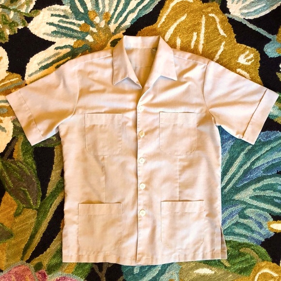 Vintage Style Short Sleeve Button Down Vacation Resort Short - Picture 1 of 11